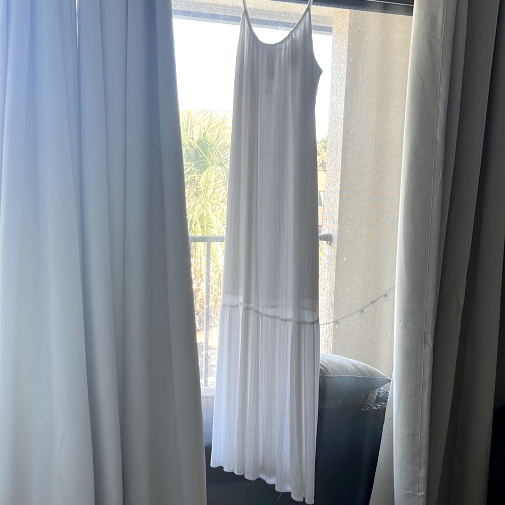 White maxi dress